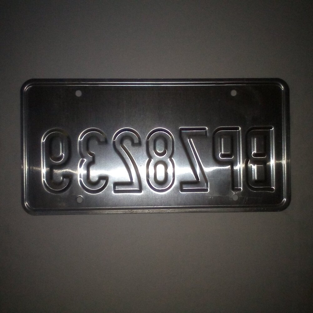 Washington License Plate: Great Condition - Picture 2 of 2